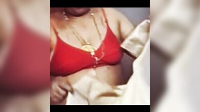 Big bhabhi bra show