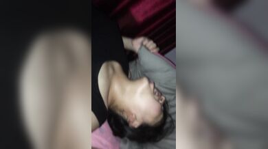 深圳大神的两次性爱经过，女主相貌很可爱清纯，短发纹身，胸部很大，口交颜射，贵在真实