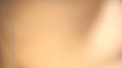 肉肉身材黑衣少妇啪啪，少妇懂少男的心，扣逼玩弄口交按着抽插猛操1
