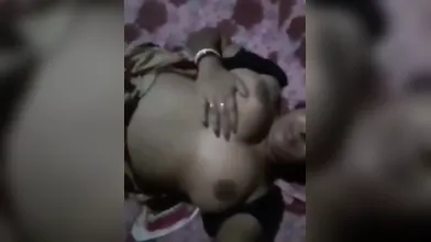 Gouthami reddy manthena in hot sexy saree removing blouse showing milky boobs ????