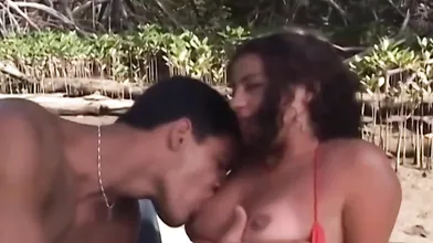 Morena Novinha