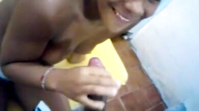 Mulatinha Carioca Mamando Dois