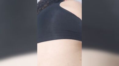 Safada Transando No Banheiro