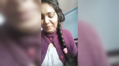 hairy pussy babe show her pussy and asshole