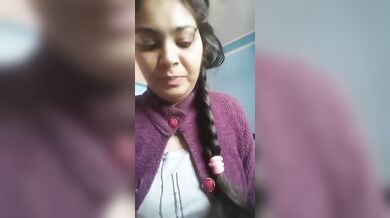 hairy pussy babe show her pussy and asshole