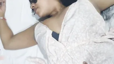 milf babe givng blowjob and take cum in mouth two
