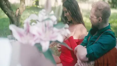 GARDEN BANG