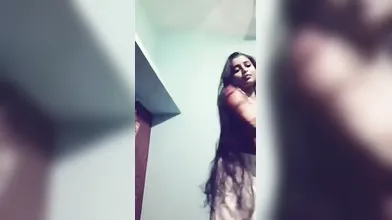 Gouthami reddy manthena removing saree blouse & showing hot sexy black bra
