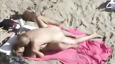 Horny Couple Watched Fucking At The Beach