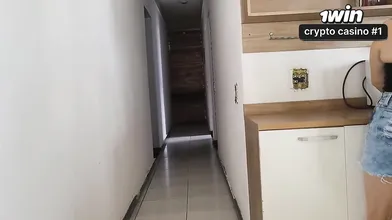 Decidi arriscar e fazer sexo com o amigo do meu marido enquanto ele tomava banho