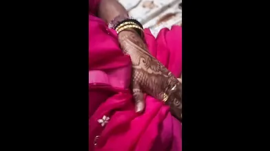 Horny Desi Bhabhi Fingering And Fucking Viral MMS