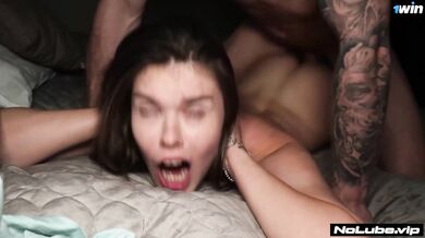 Hottest XXX fuck-fest makes her scream! Princess Alice, a college student, begs