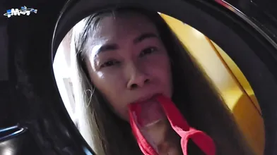 Fuck my stepmom's ginormous rump doggystyle, jizz on her hair - hot gonzo porn!