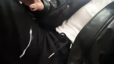Teen Cumwalk