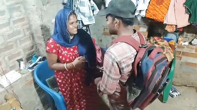Delivery Boy Fucked Bhabi At Home Delevary
