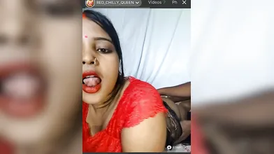 RedChillyqueen Stripchat Couple Show