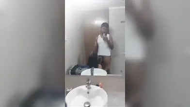Desi Lovers Fucking In Hotel Bathroom