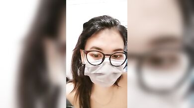 Inem Kacamata Liveshow Erotis Indonesia