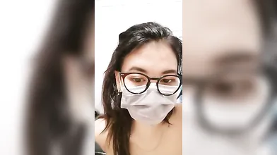 Inem Kacamata Liveshow Erotis Indonesia