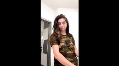 Big Boobs Paki Girl Nude Mms Striptease Karke Lover Ke Liye