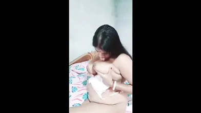 Bengali Boudi Big Boobs Massage Karke Devar Ko Uksayi
