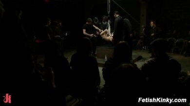 Bobbi Brixton Gets Public Disgrace Fingering Orgasms For Real Audience