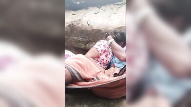 HInDIPP Mallu Couple Outdoor Blowjob