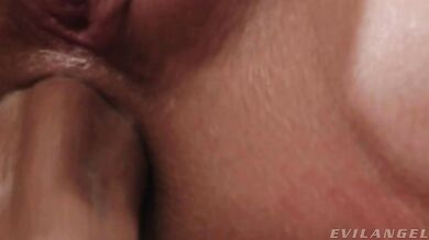 Adira Allure: Psychotic Anal & Squirt!
