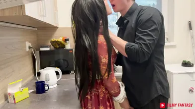 Pehle Bhi Mein XXX (Animal) - Pissing On Indian Bride 1