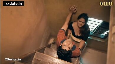 REENA BHABHI KO JOR SE CHODA TEL LGA KAR - Ko Ko