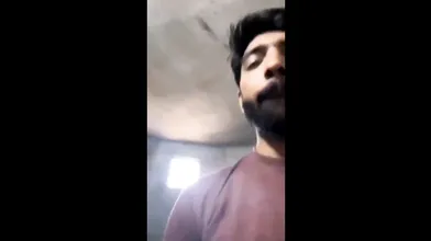 Pakistani Ladke Ne Padosi Ki Ladki Ko Bathroom Me Bandh Kr Choda Tg- @PREMIUMPRO69