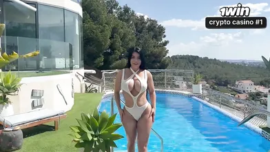 Explorando a intensidade de um encontro voluptuous entre uma mulher latina e um