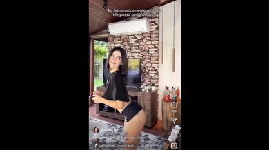 Brazilian Teenager With A Big Butt: OnlyFans Compilation