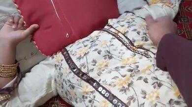 068 Indian Big Ass Big Boobs Stepmom Sharing Bed