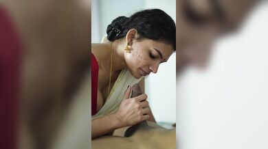 HInDI Desi Slut Giving Blowjob And Client In Hotel