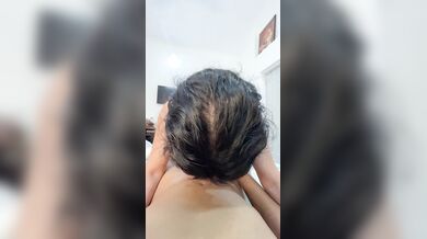 HInDI Desi Slut Giving Blowjob And Client In Hotel
