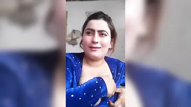HInDI Hot Girl Romance With Boyfriend And Showing Big Boobs