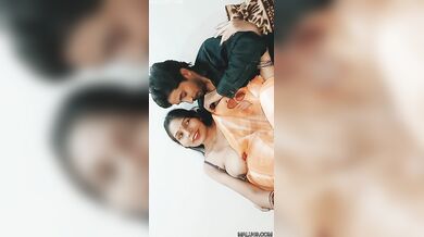 HInDI Desi Indian Cpl Ki Chudayi Or Blowjob