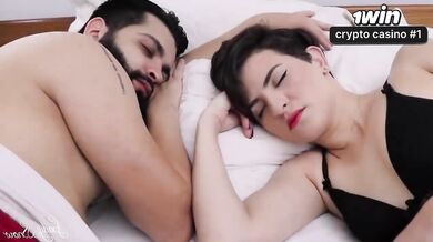 Experimento anal invasion em three com Lady Snow e Candy Crush Brasil em ação ha