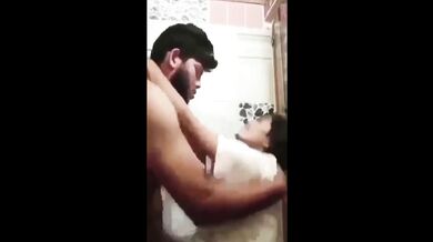 Desi Lover Hard Fucking In Bathroom | Viral MMS