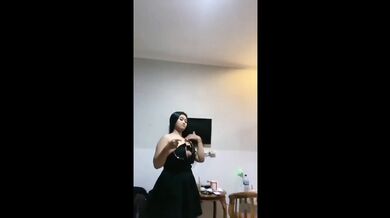 Boobs Dabake Mood Banaya Akeli Kamsin Kudi Ne