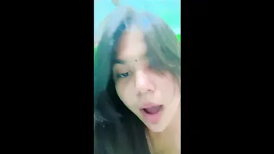 Beautiful College Girl Priyanka Ne Apni Chut Mein Kheera Daala