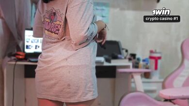 Nerdy nymph rocks the virtual JOI POV, proving she's not innocent with super-hot