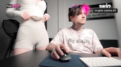 Stepbro pokes horny nymph's wet muff on onanism table.