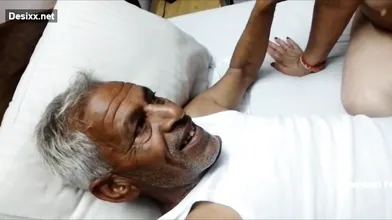 Desi Old Aunty In Hotel Hindi Audio