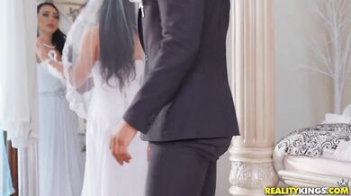 Interracial Anal Sex Right Before Her Wedding