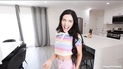 Anal Hookup With Hottie Theodora Day