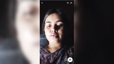 Beautiful Desi Chick Nude Show