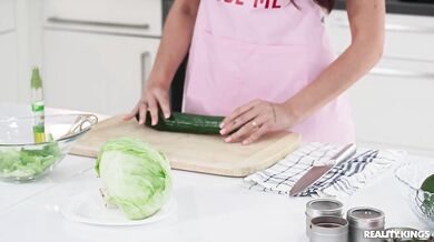 Please During Dinner - Audrey Reid, Juan Lucho