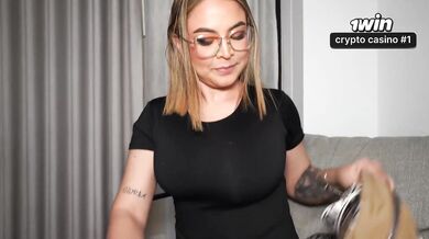Hot student fulfills dream with huge-titted milf teacher in private lessons - gr